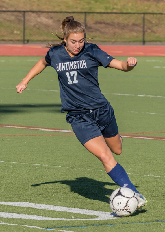 Marissa Stafford is one of Huntington's top players. (Mike Connell photo.)