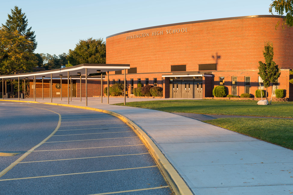 Huntington High School front view