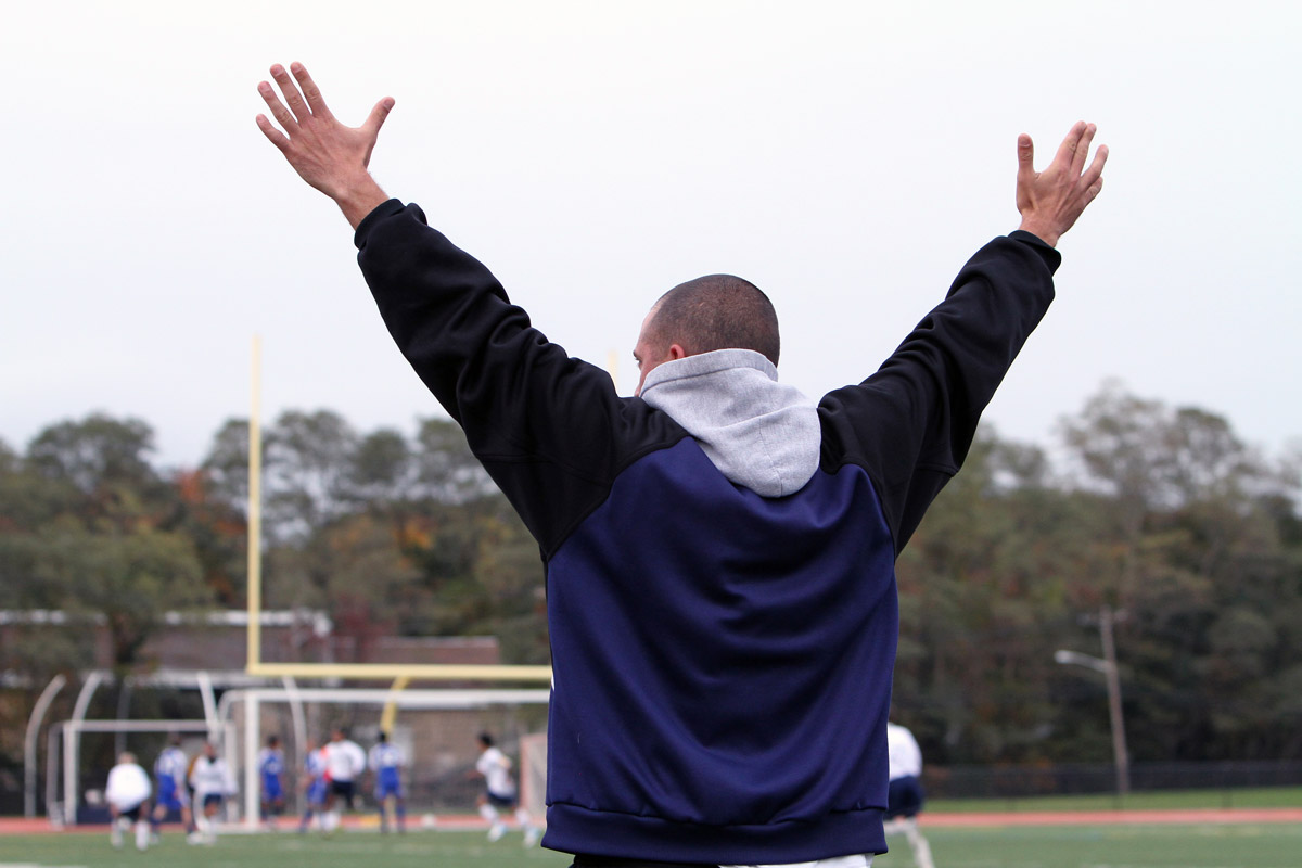 Huntington assistant coach Jason Suarez. 