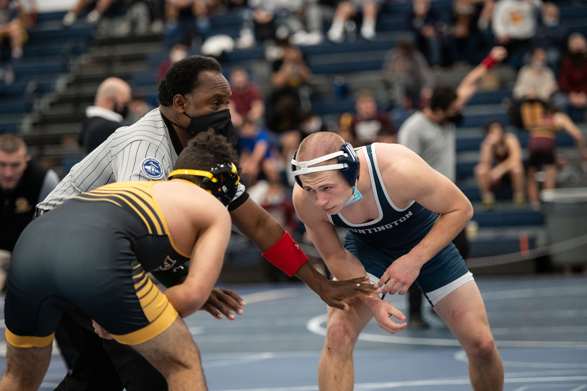  Christian St. John (right) is one of Huntington's best wrestlers this winter. (Darin Reed photo.) 