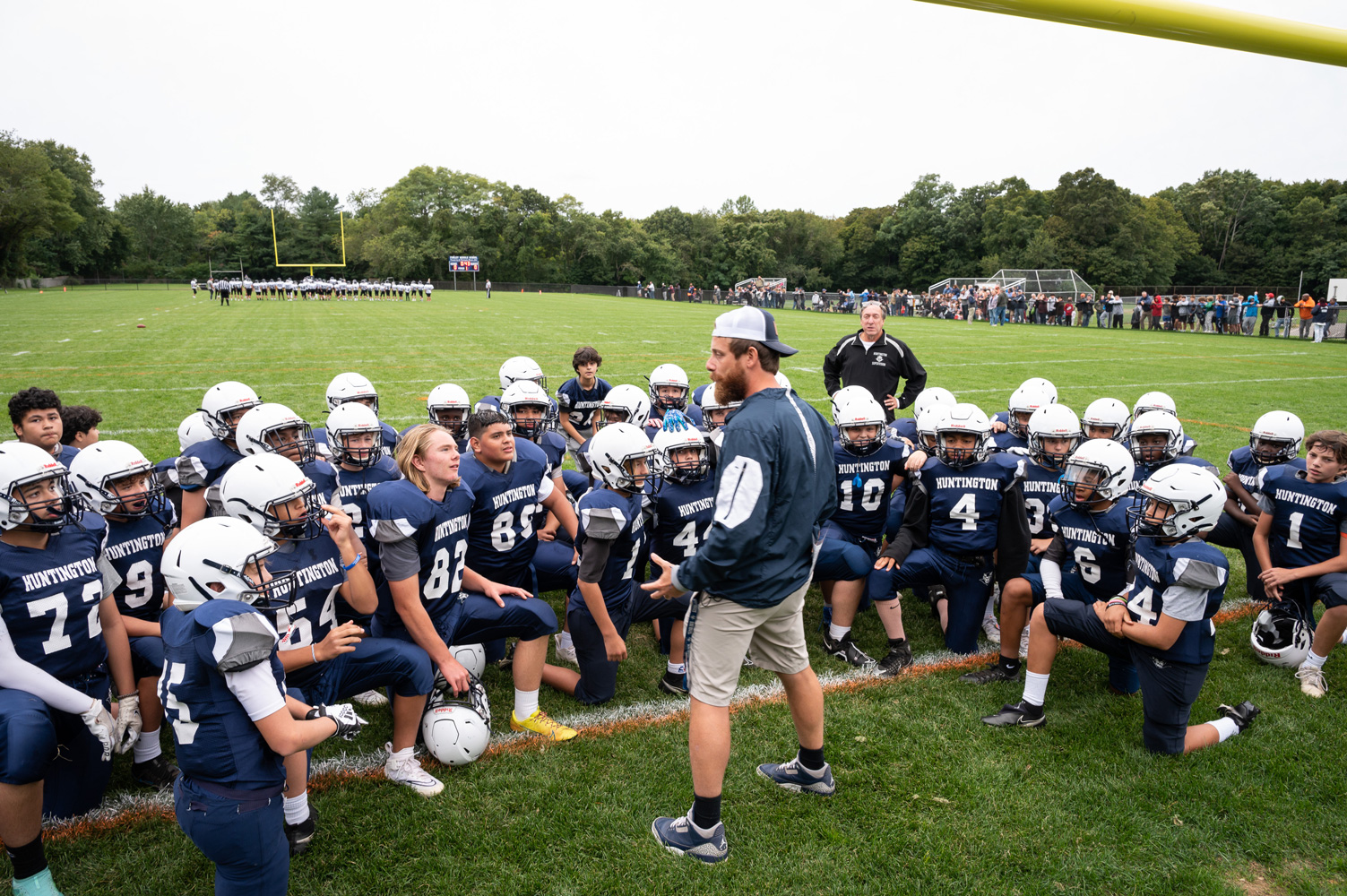 Head coach Jordan Ioviero addresses his troops. (Darin Reed photo.)
