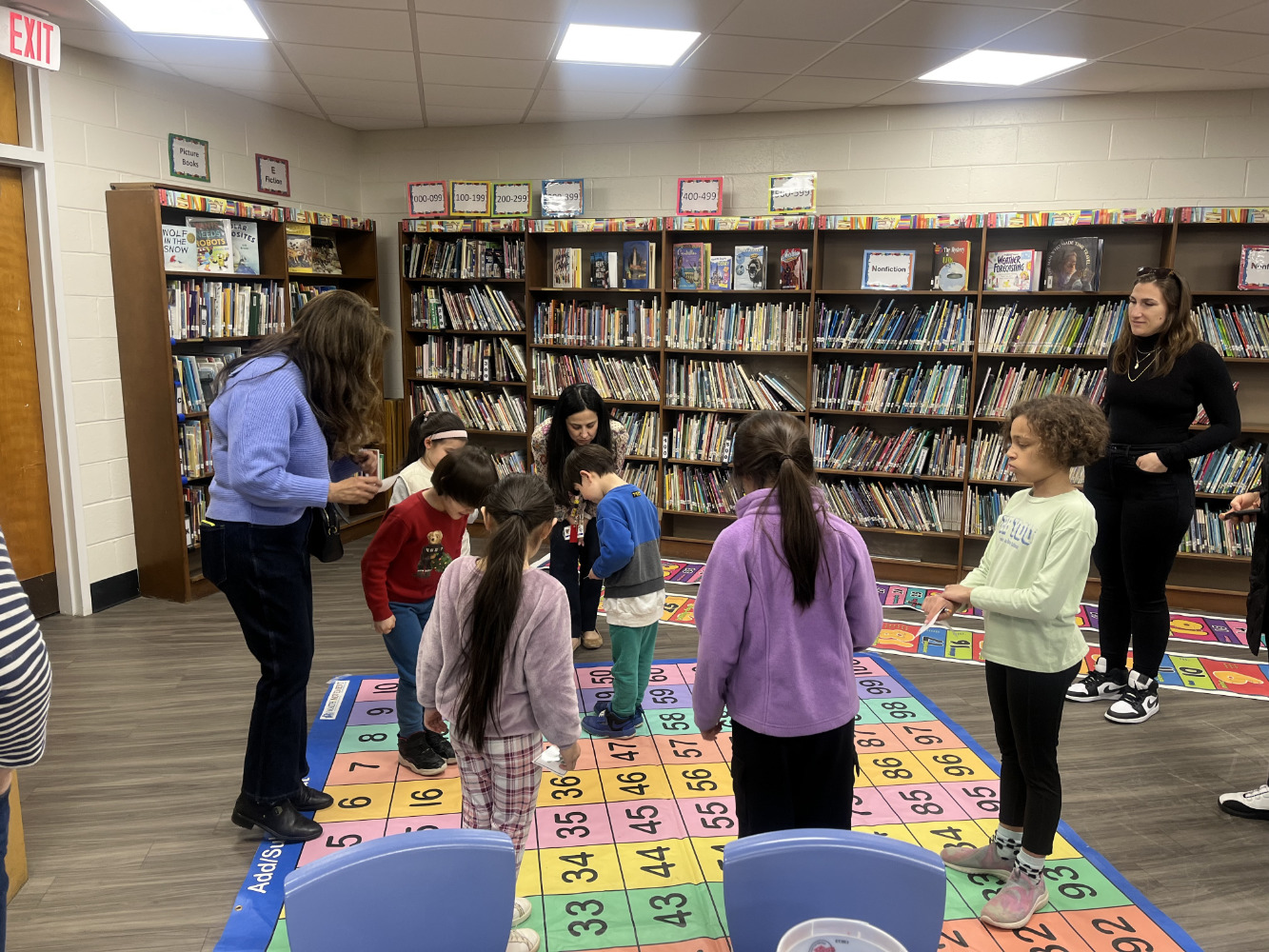  Dual language program students and their families worked on their math skills (3)  