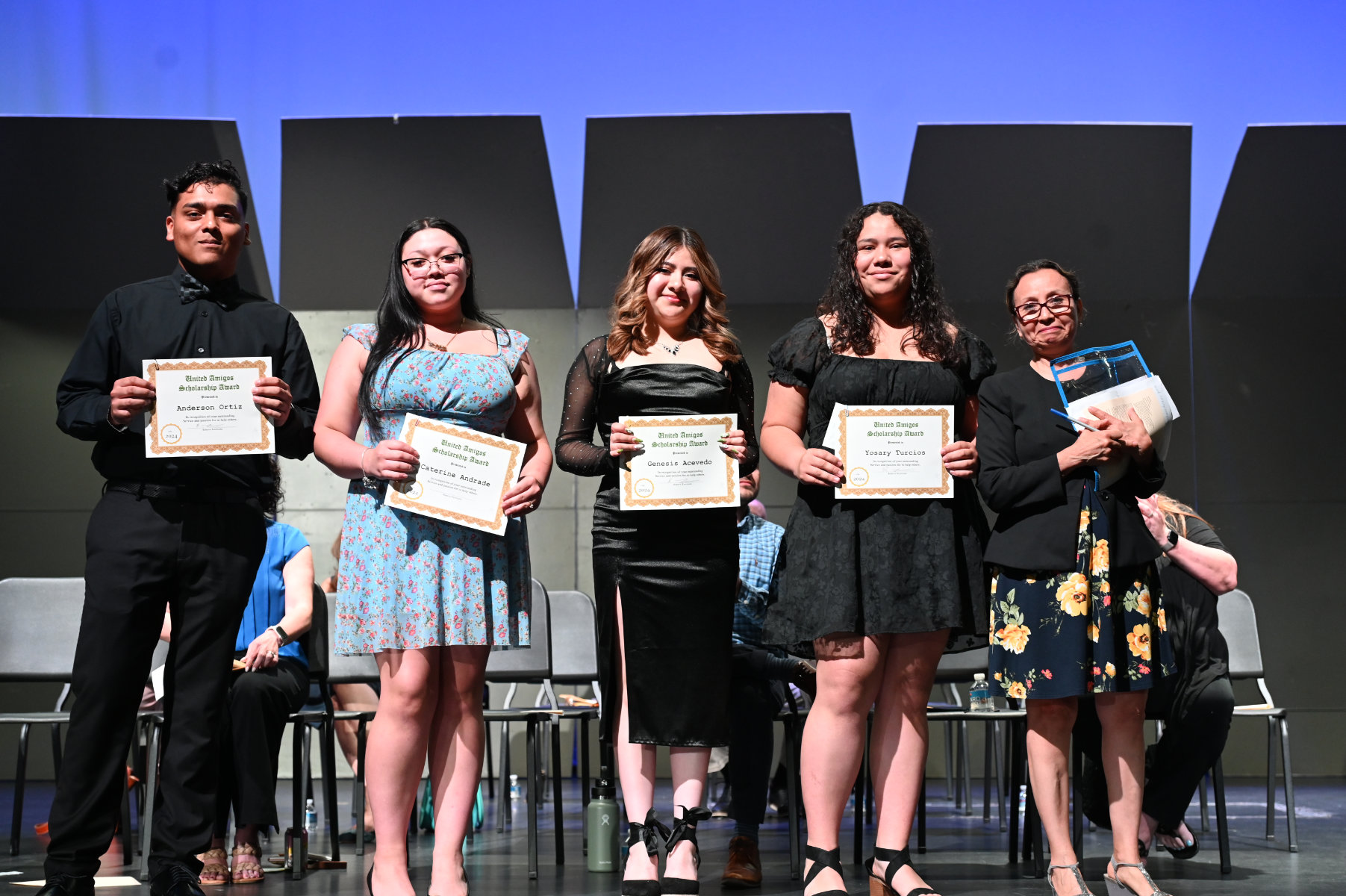  Faculty advisor Rosario Lorenzana  with United Amigos scholarship recipients (1)