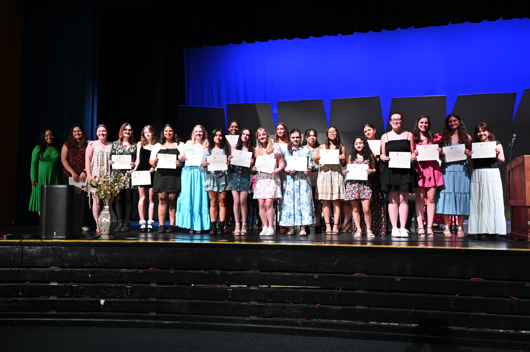  St. John's University Women is Science Award recipients from Huntington's Class of 2024   