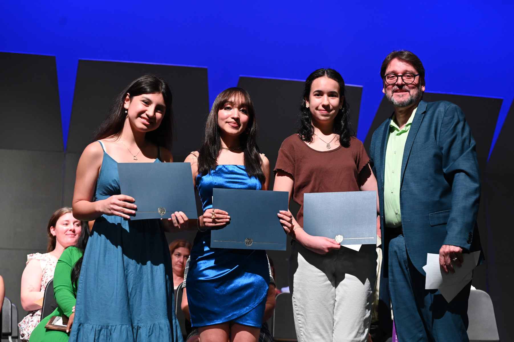  Steve Tribus Award recipients Kayla Murillo, Natalia Hernandez and Deanna Elvir with Mike Schwendemann   