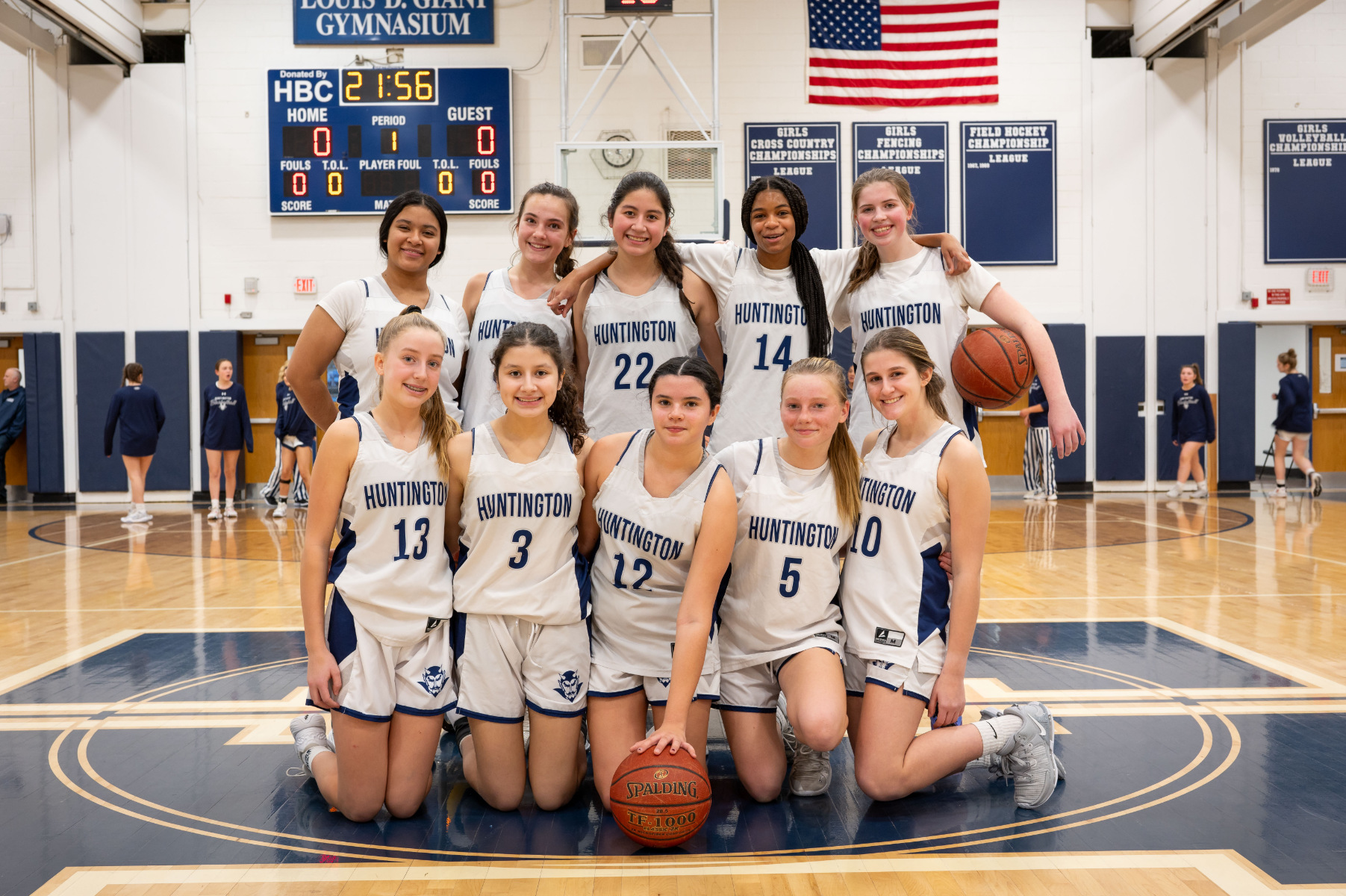  Huntington's 2023-24 junior varsity girls' basketball team. (Darin Reed photo.)  