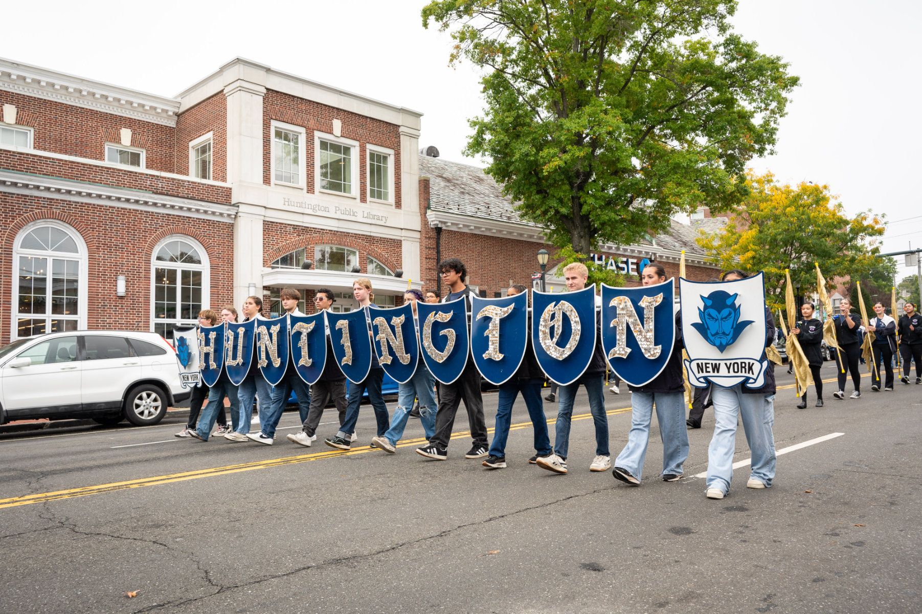  Here comes the Huntington Blue Devil marching band. (Darin Reed photo.)  