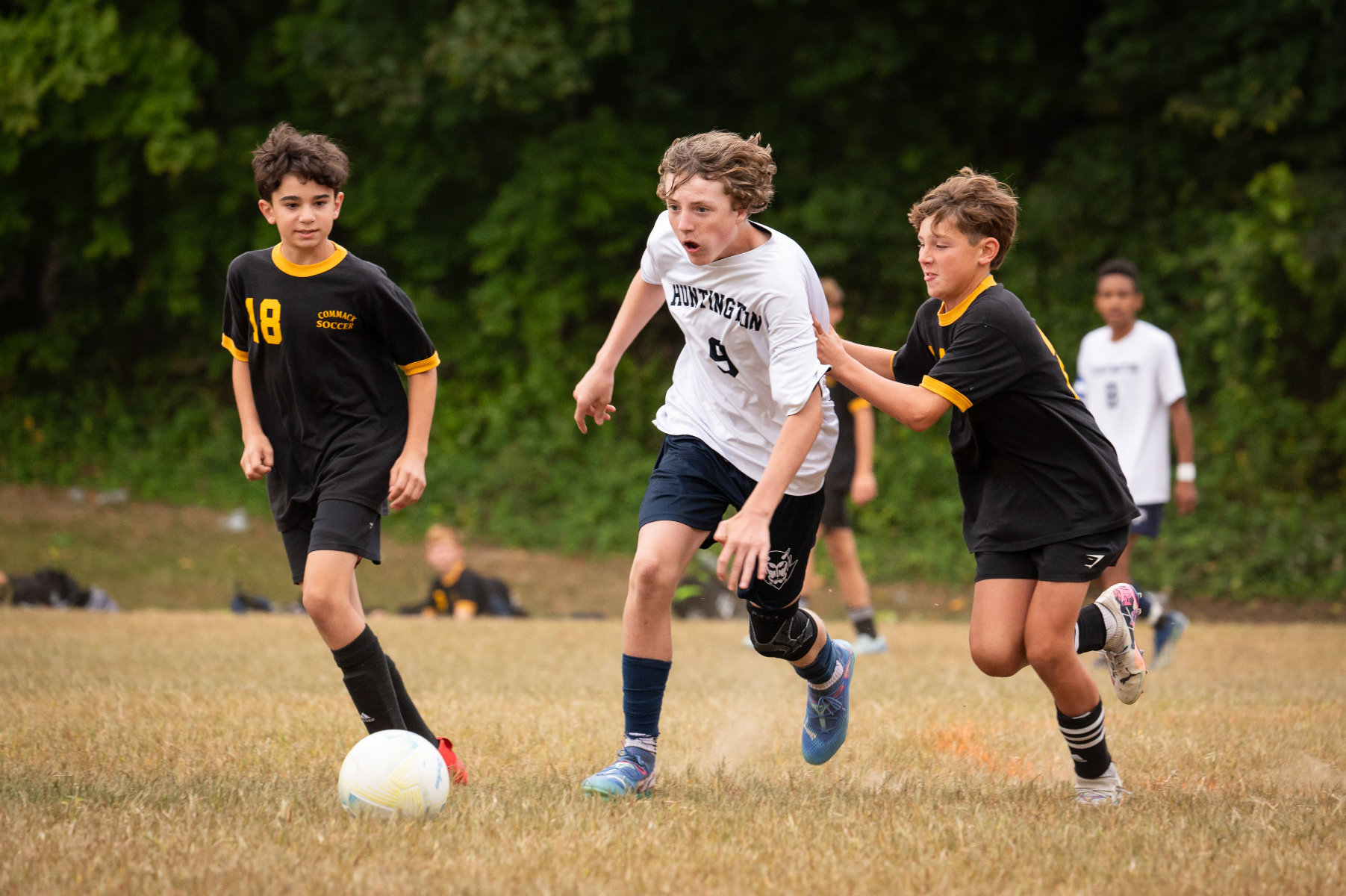 There's still time to signup for a fall Blue Devil team and participate in the Huntington UFSD sports program. (Darin Reed photo.)