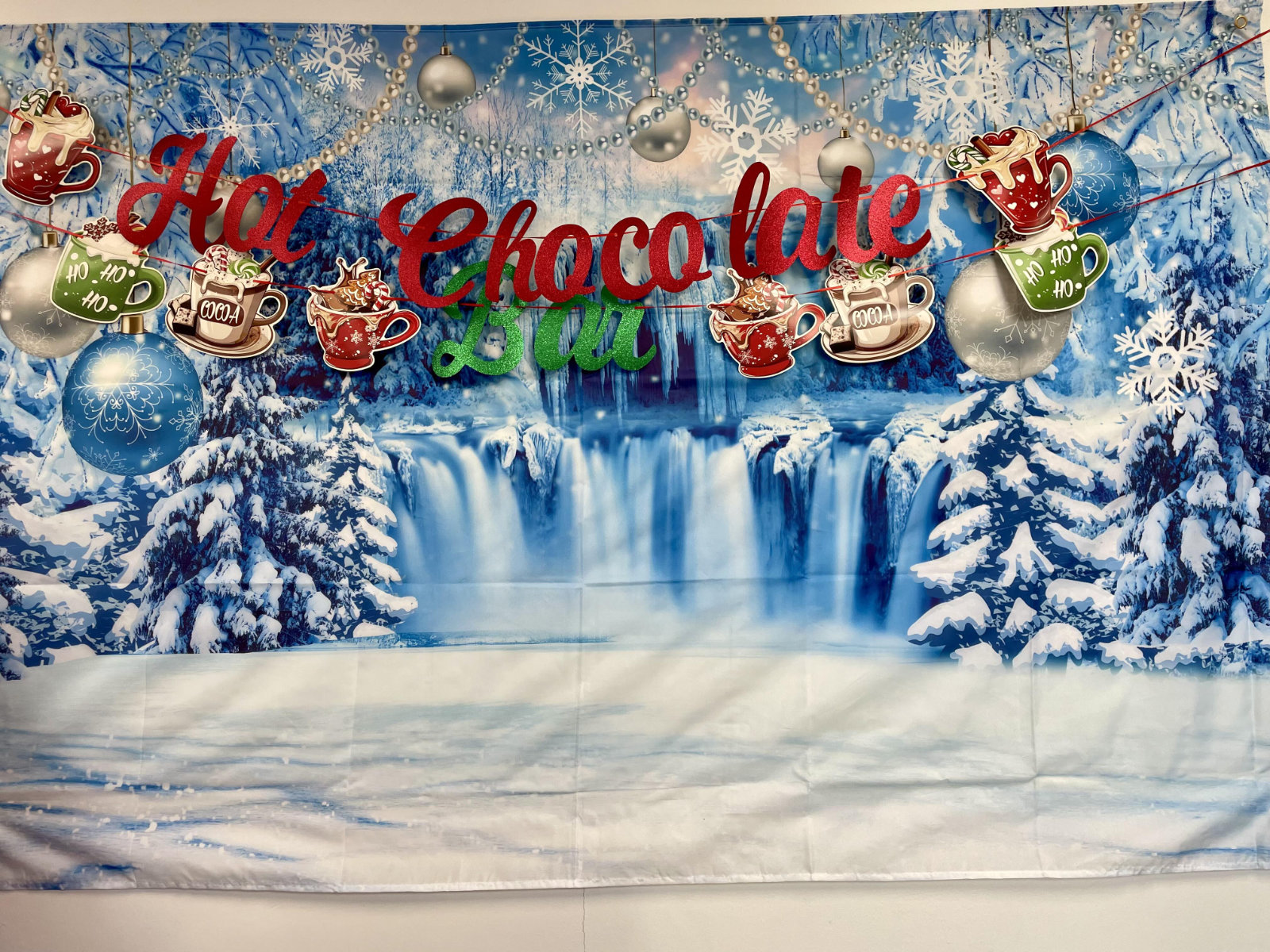 There was plenty of hot chocolate for everyone on the cold afternoon. 