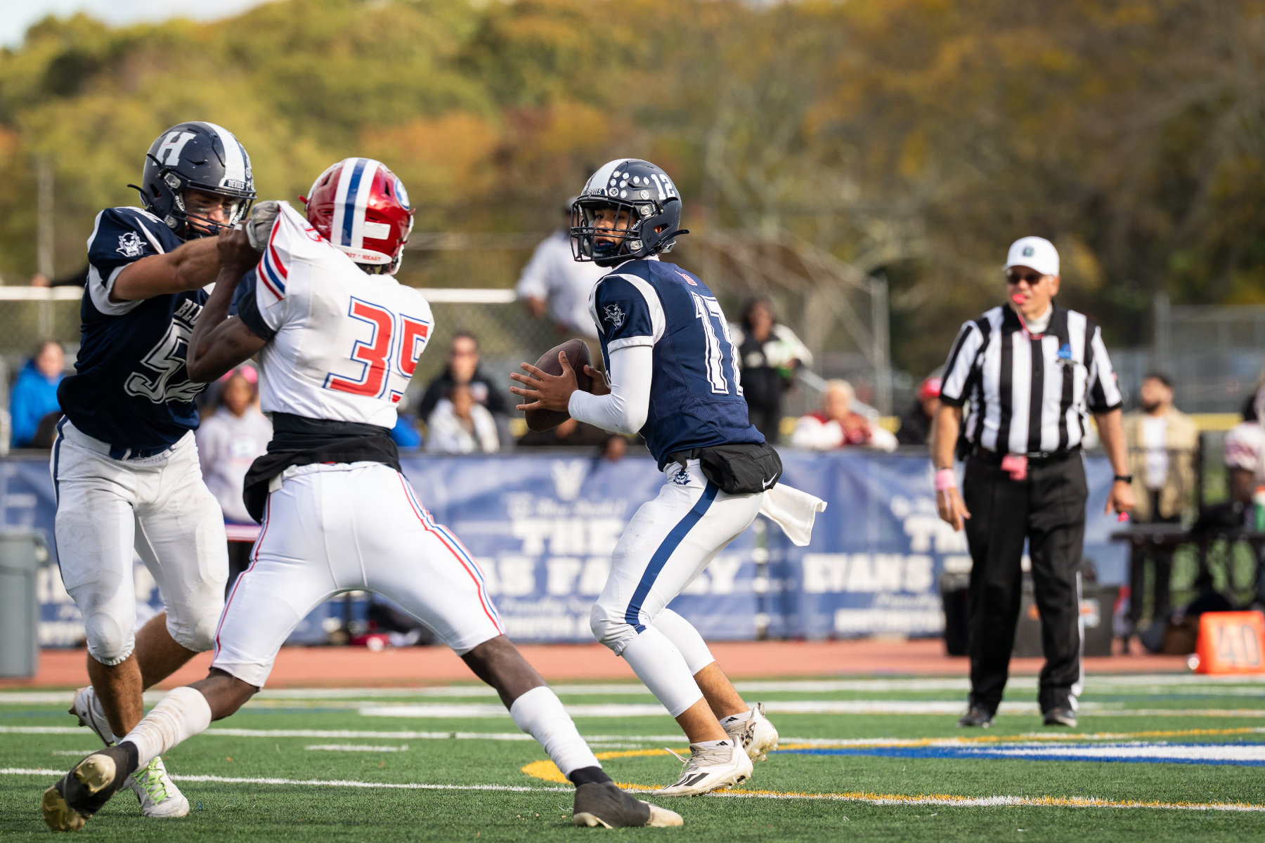  Jacob Guzik completed 13-of-15 passes for 205 yards and three touchdowns. (Darin Reed photo.) 