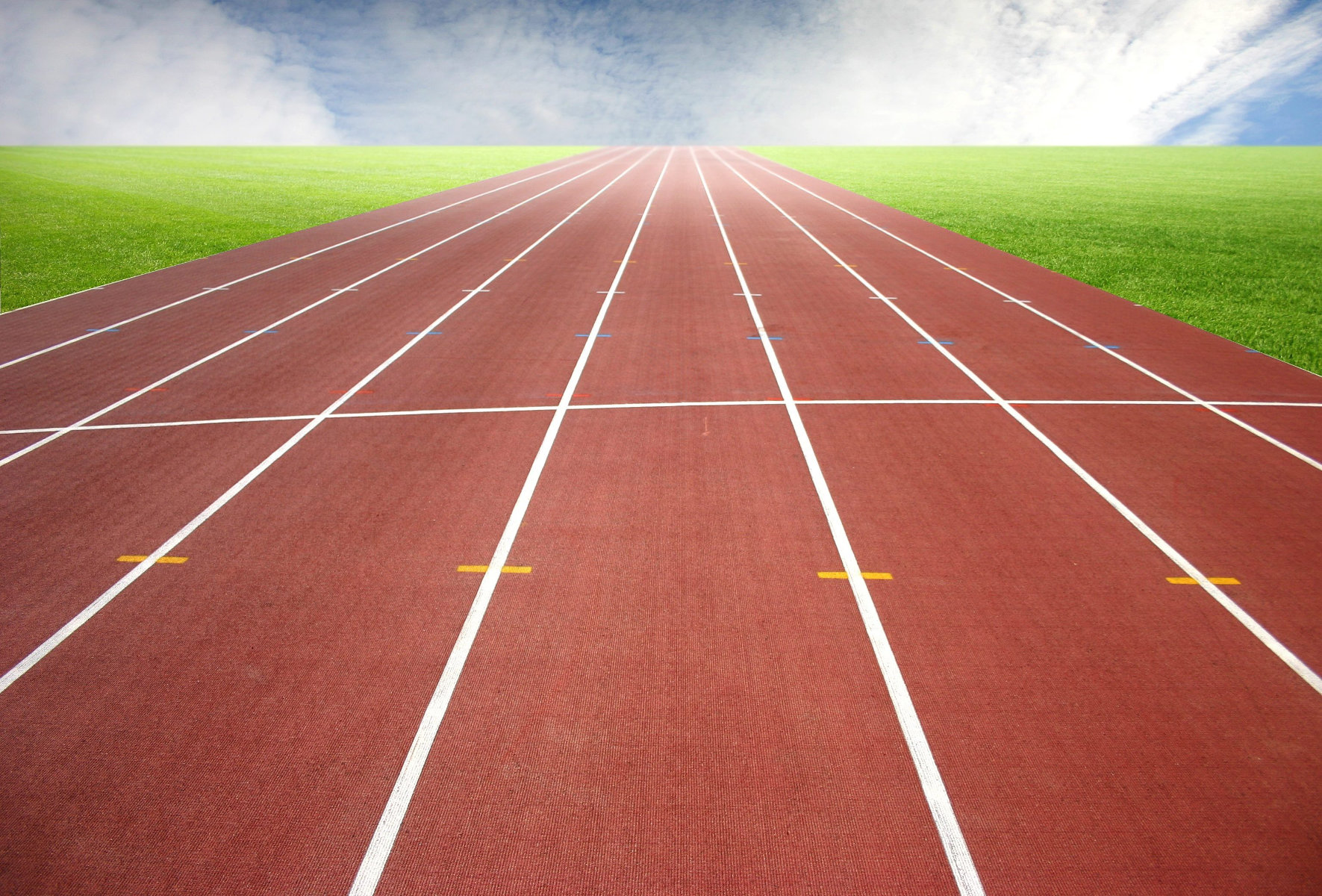  The Huntington boys' track and field team performed well at the Longwood Classic Invitational.   