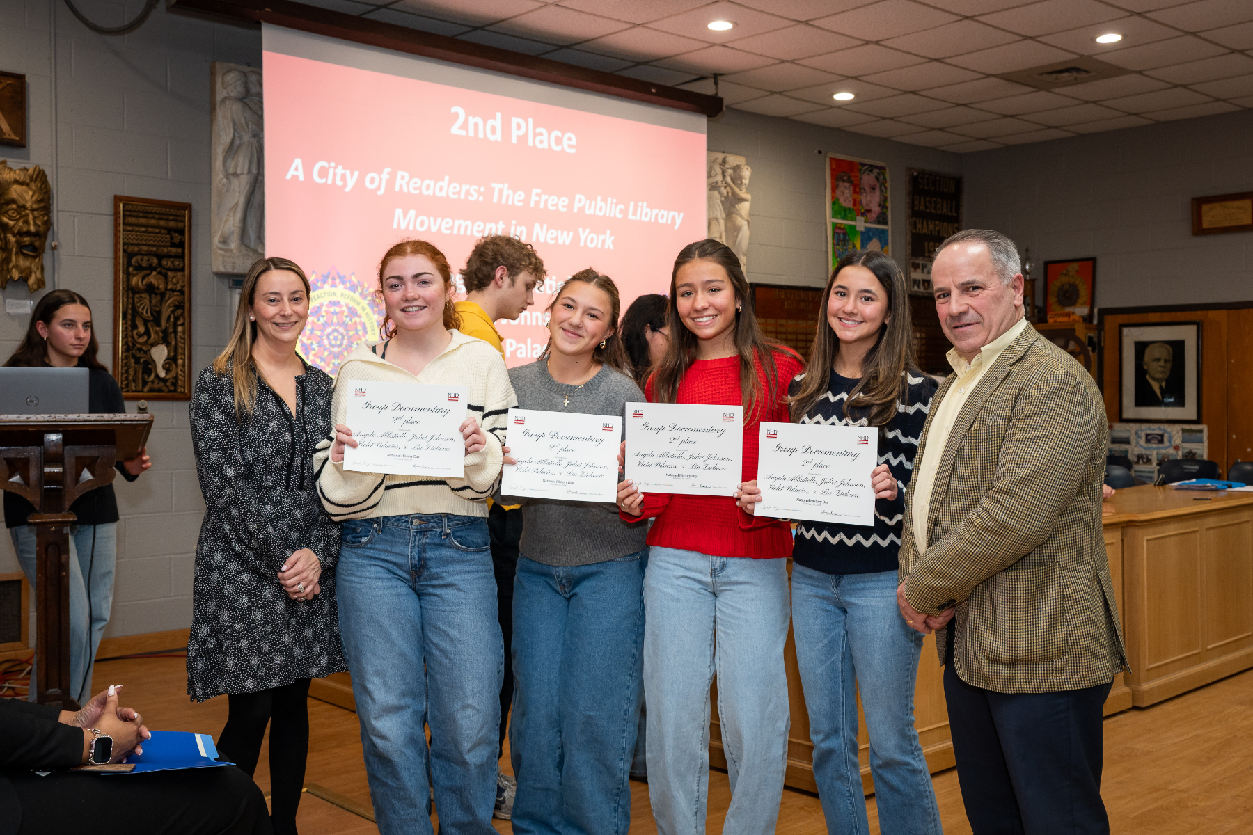 Certificates were presented to those submitting the best projects. (Darin Reed photo.)