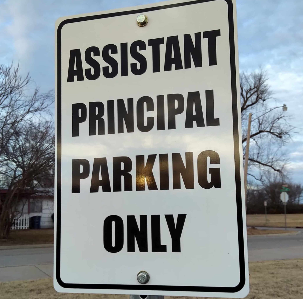  Huntington High School has a new assistant principal. 