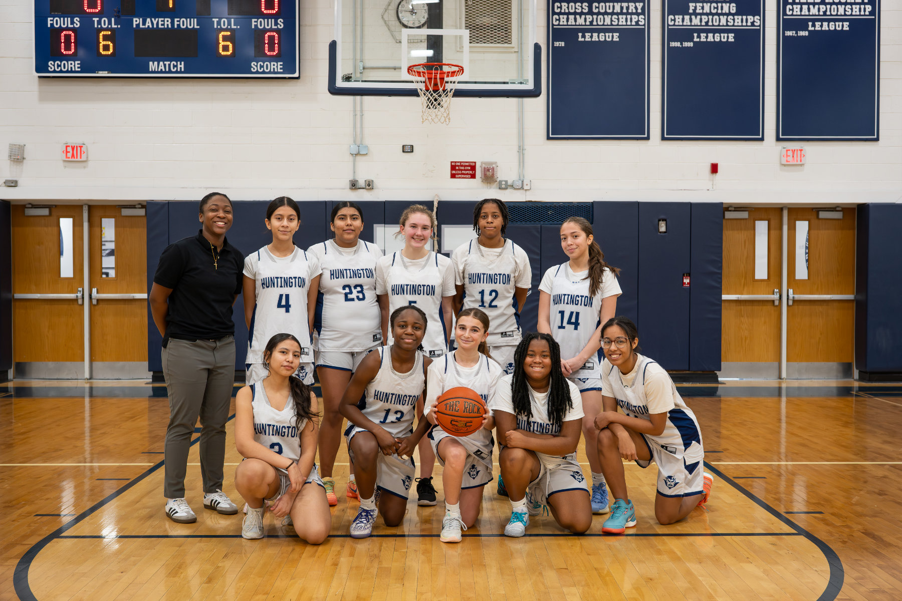  The Huntington junior varsity girls' basetball team.  