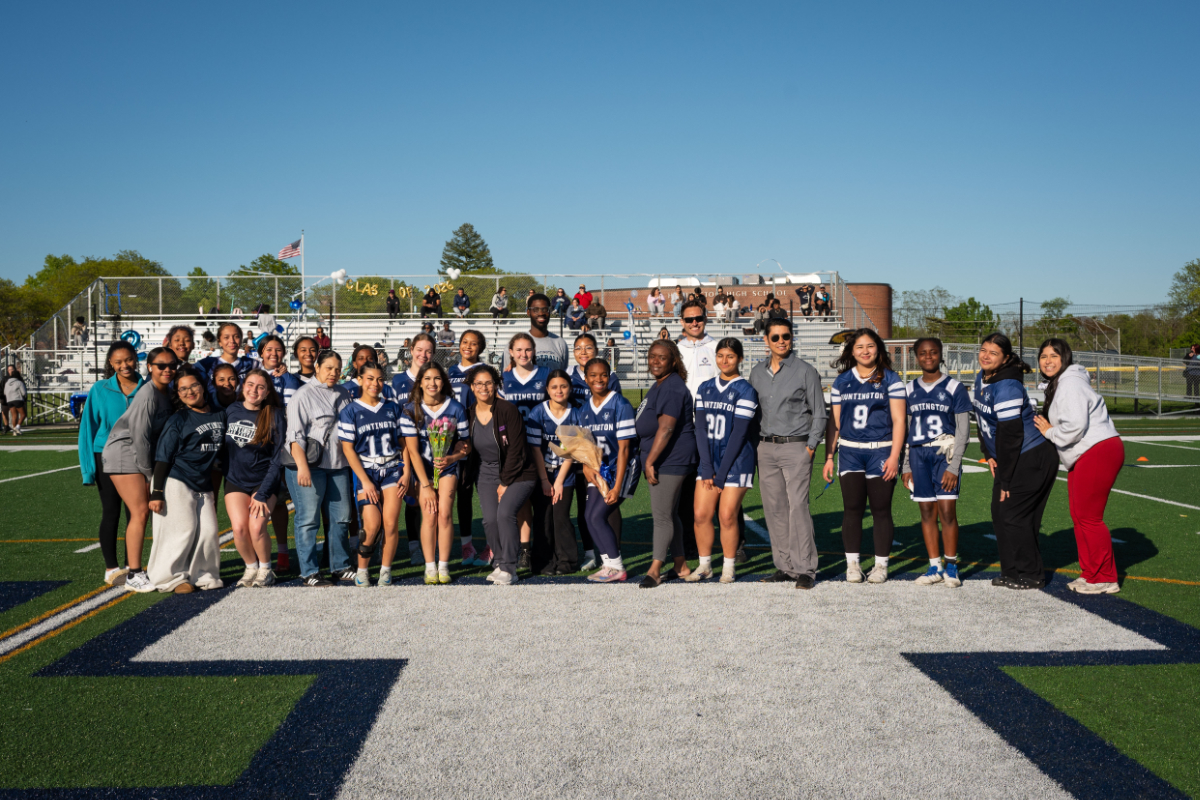 The Huntington flag football coaches, players and parents. (Darin Reed photo.)